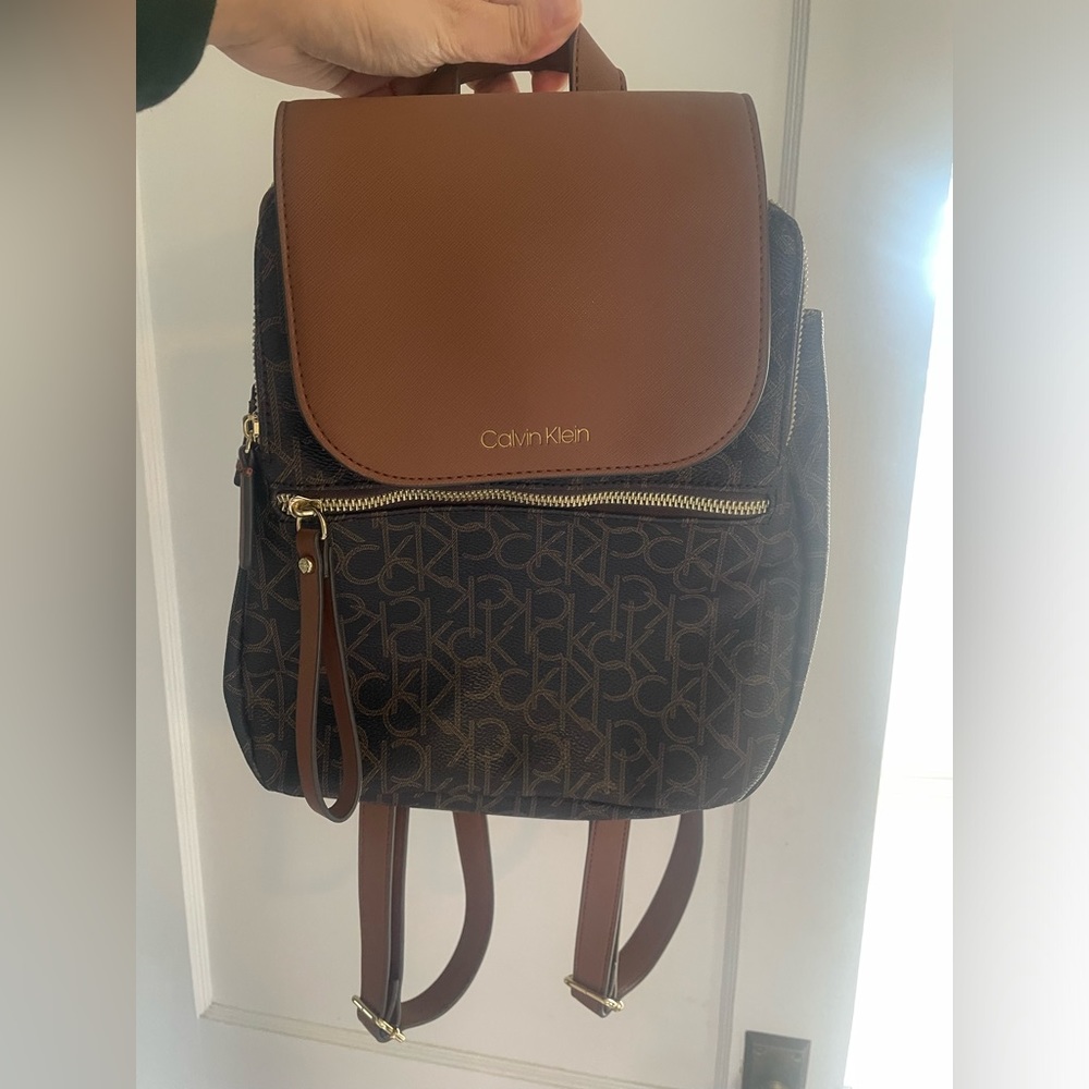 Calvin Klein - Garnet Signature Triple Compartment Backpack